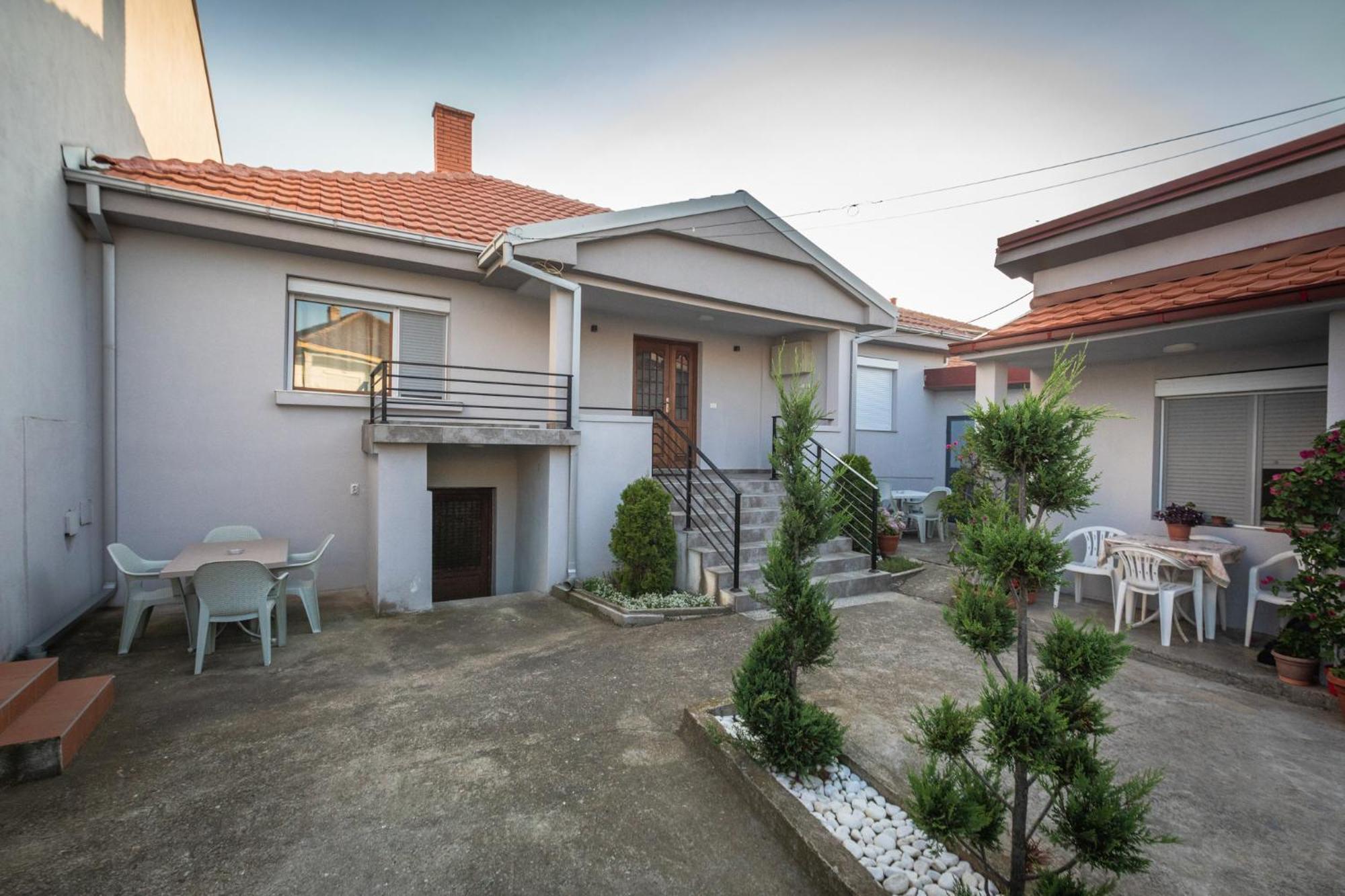 Guest House - Axios Gevgelija Buitenkant foto