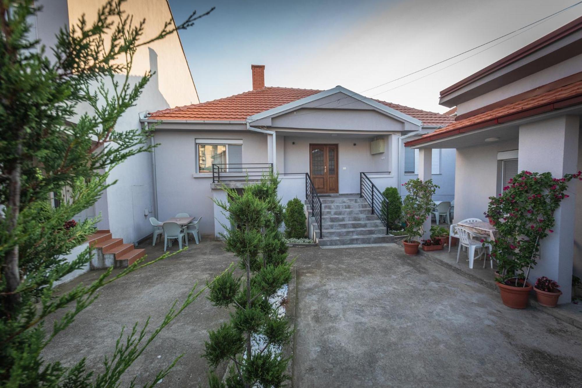 Guest House - Axios Gevgelija Buitenkant foto