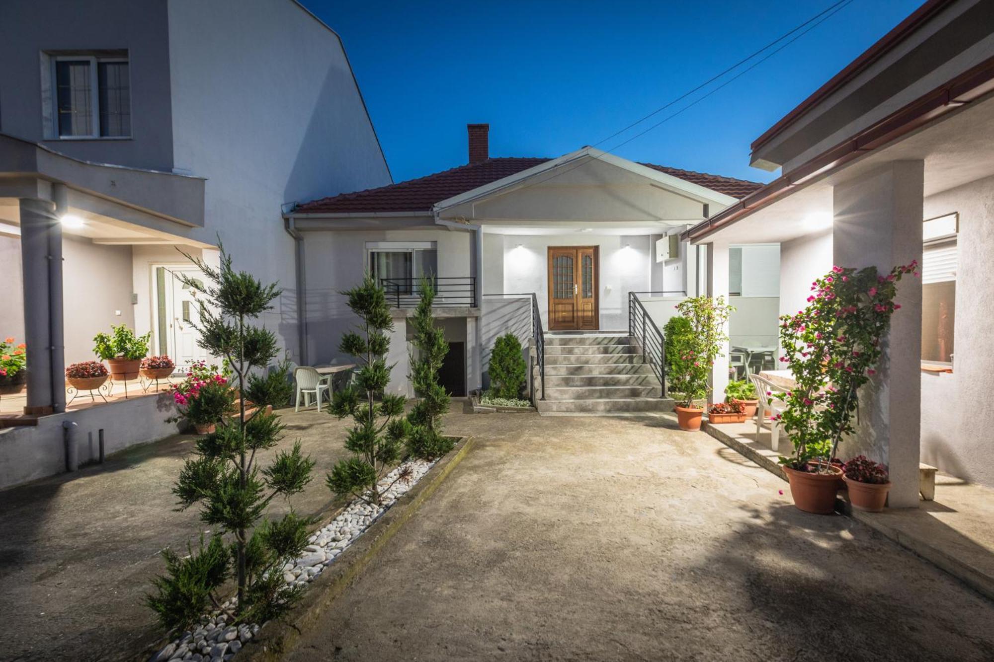 Guest House - Axios Gevgelija Buitenkant foto